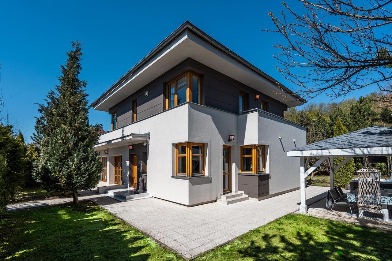 Serenity Prague Villa With Garden Jacuzzi ภายนอก รูปภาพ