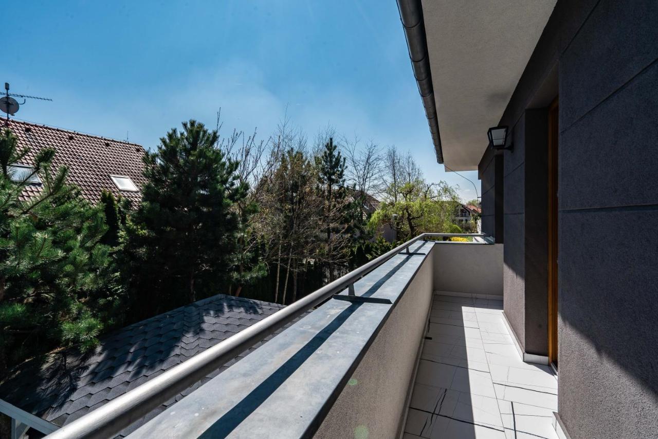 Serenity Prague Villa With Garden Jacuzzi ภายนอก รูปภาพ