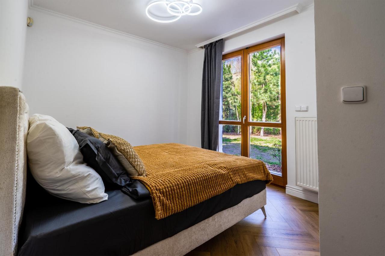 Serenity Prague Villa With Garden Jacuzzi ภายนอก รูปภาพ